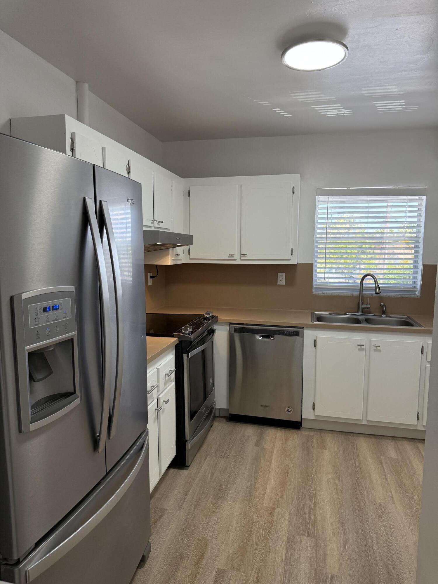 CYPRESS ANCHORAGE CONDO - Residential Lease