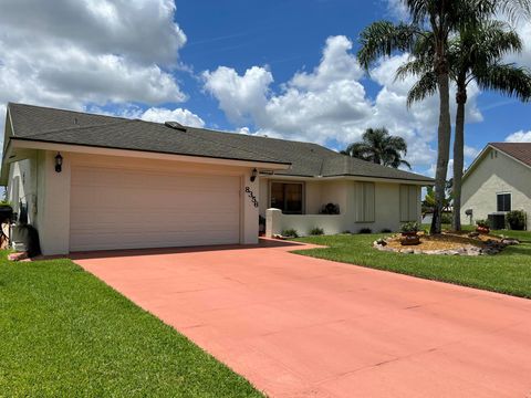 Featured picture for the property R10897644