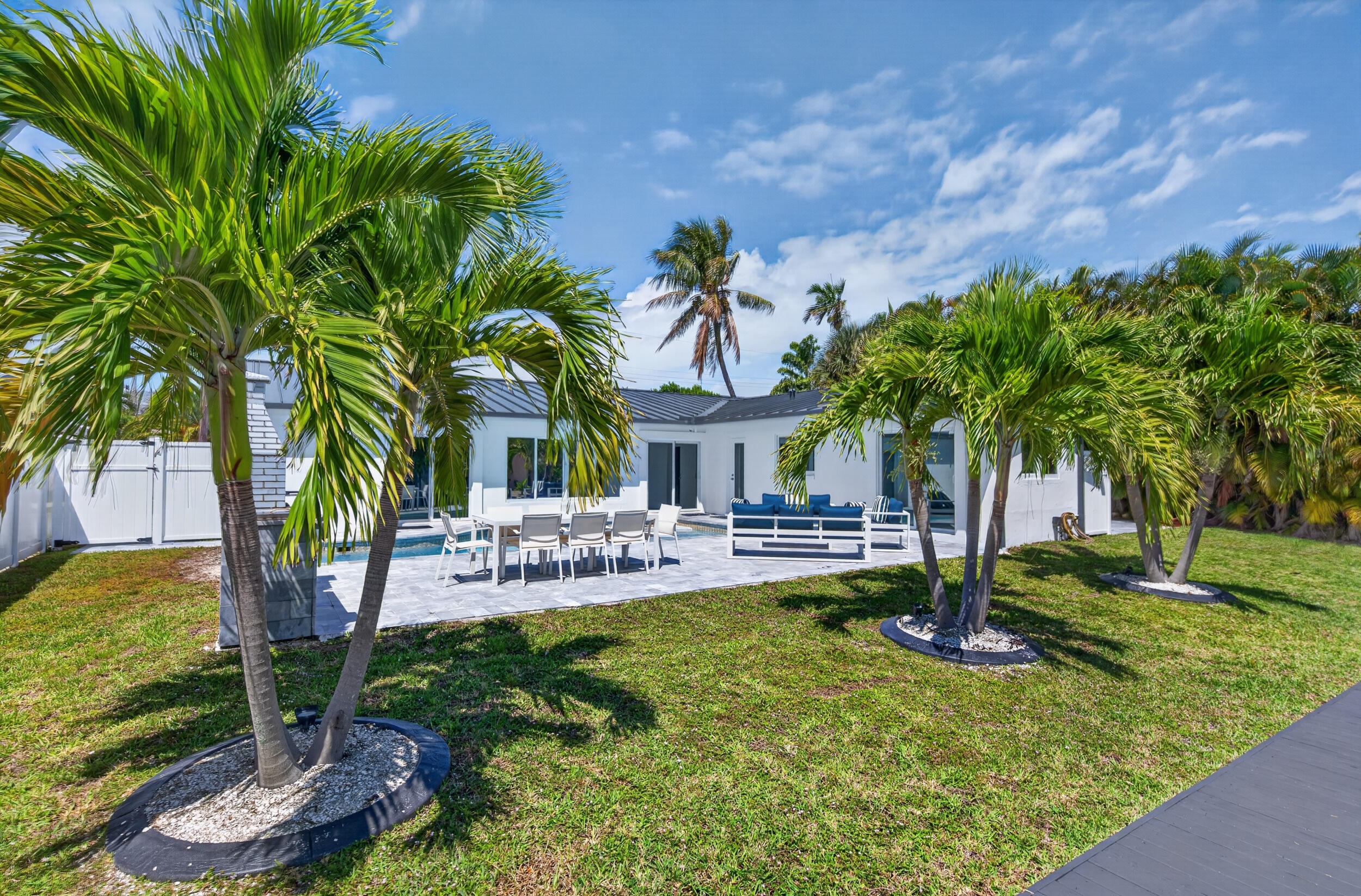 GOLF ESTATES - Residential