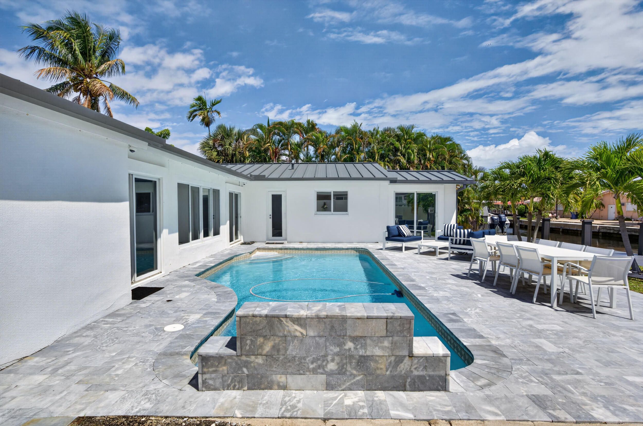 GOLF ESTATES - Residential