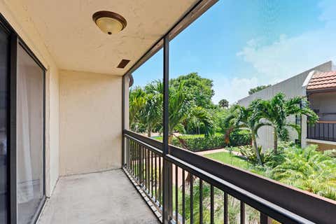Tiny photo for 721 SE 1st Way #C11, Deerfield Beach, FL 33441 (MLS # B26049761)