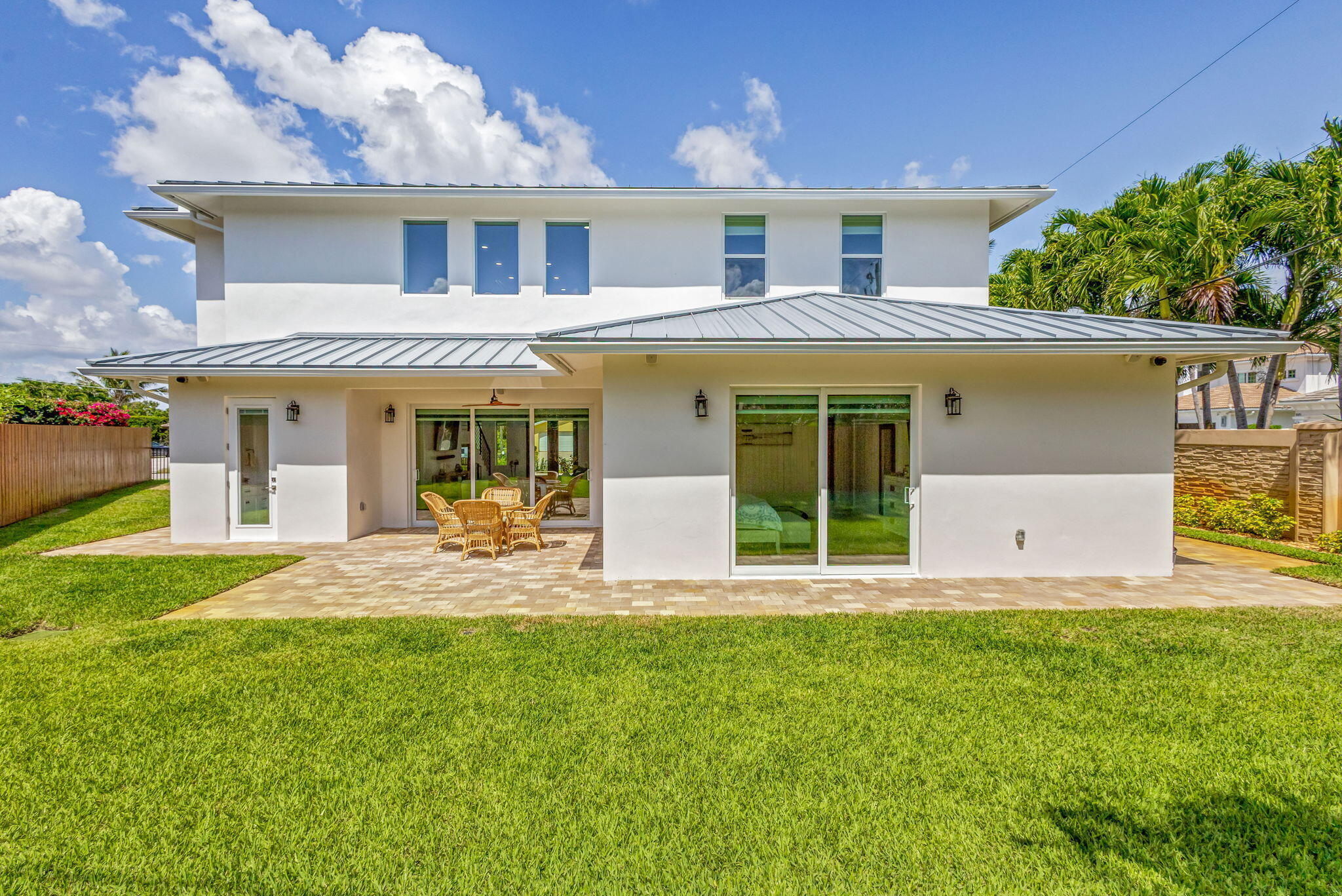 JUNO ISLES - Residential