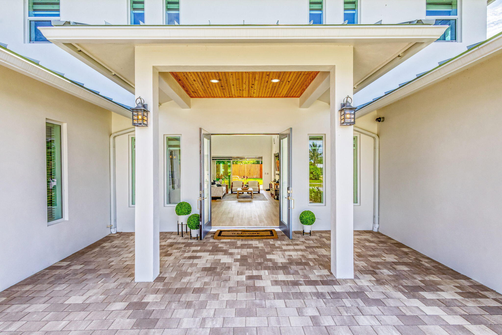 JUNO ISLES - Residential