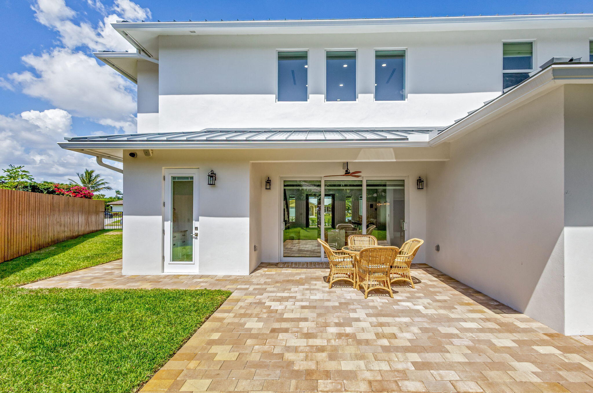 JUNO ISLES - Residential
