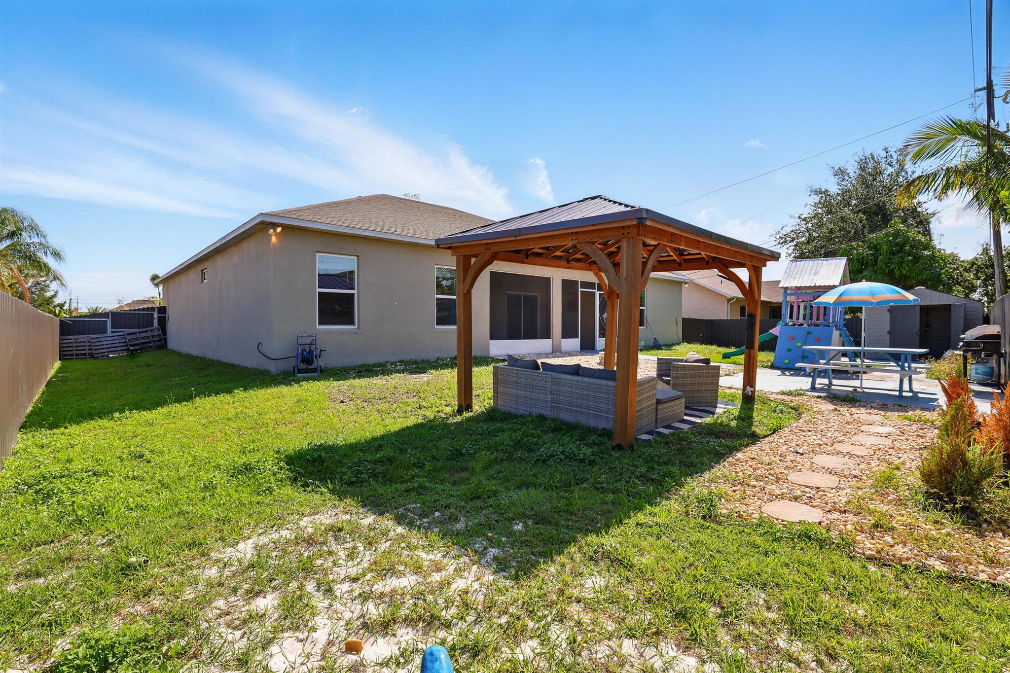 PORT ST LUCIE SECTION 33 - Residential