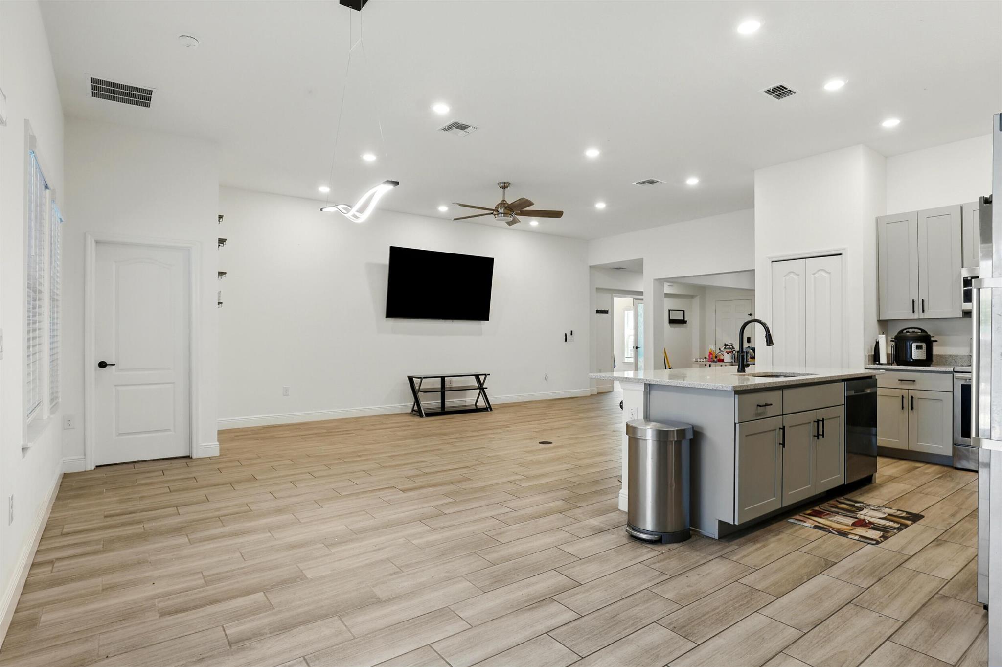 PORT ST LUCIE SECTION 33 - Residential