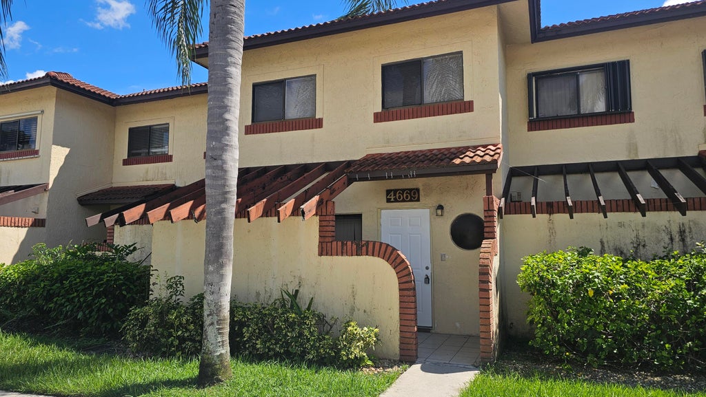 Photo of 4669 NW 89TH Avenue, Sunrise, FL 33351 (MLS # B26080213)