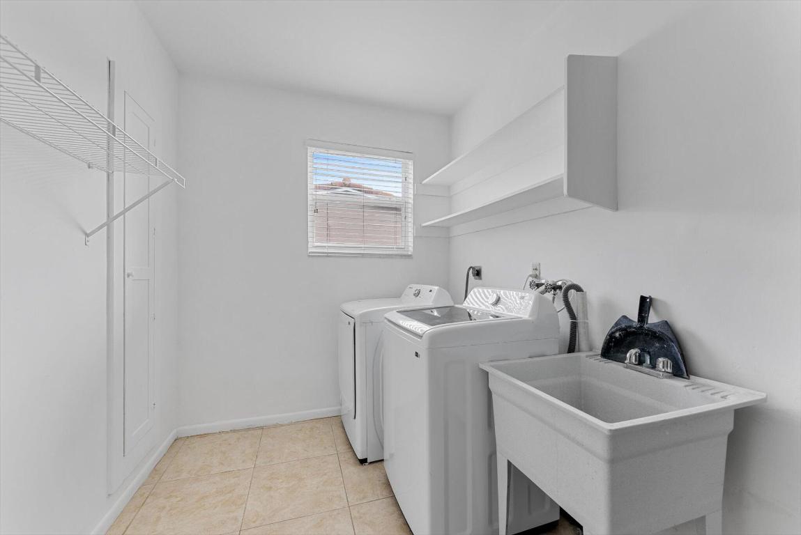 HOLLYWOOD HILLS AMEN PLAT - Residential