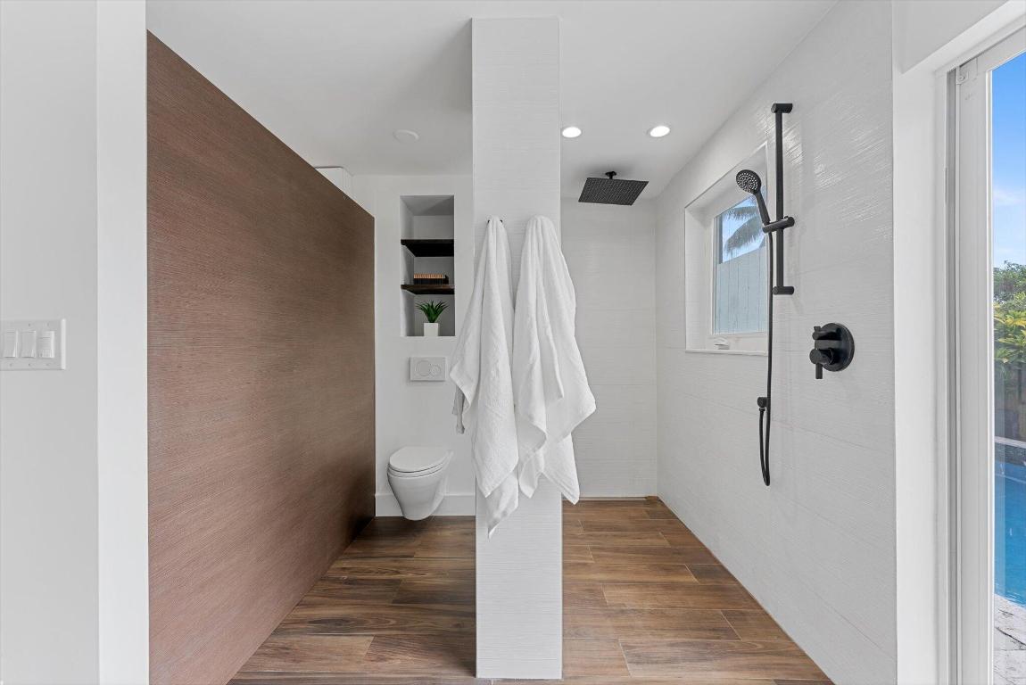 HOLLYWOOD HILLS AMEN PLAT - Residential