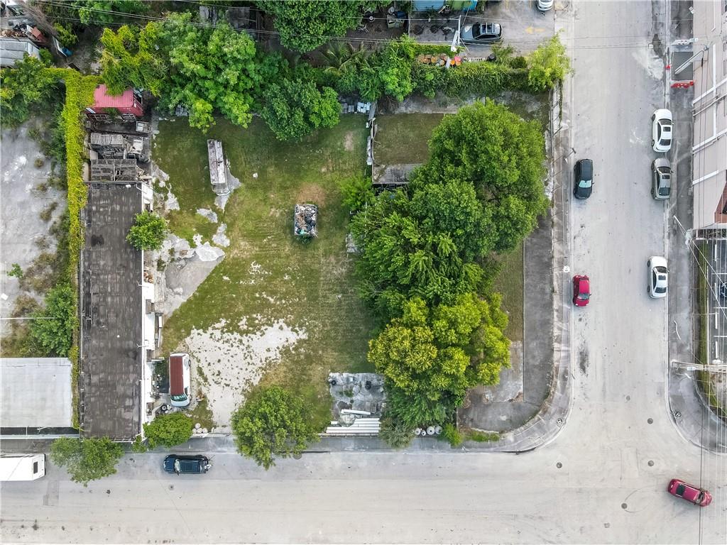 Development Opportunity Free Standing 2000 Sq Ft Warehouse with fenced 22,300+/- Sq Ft Yard on Corner lot. Located in Miami's emerging Red Hot Allapattah Industrial district. Located just 2 blocks West of Wynwood, Santa Clara Metro Rail Station, Miami Dade Collage and Restaurants. A short drive to Brickell, Downtown Miami, Miami International Airport and the Port of Miami. The sale includes two folios for a total of .51 Acres +/- of D2 Zoning