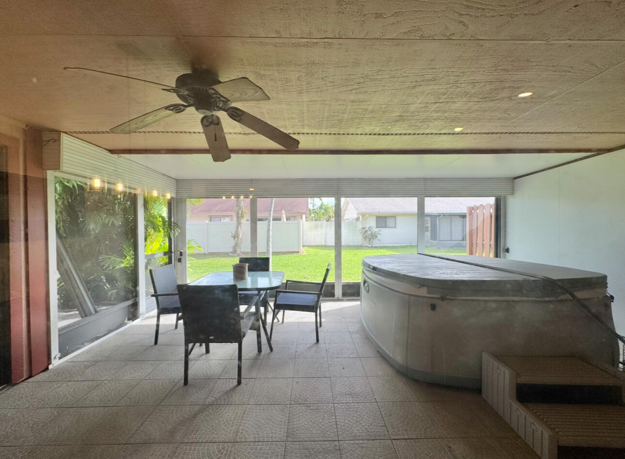 BOYNTON LAKES 3-B - Residential Lease