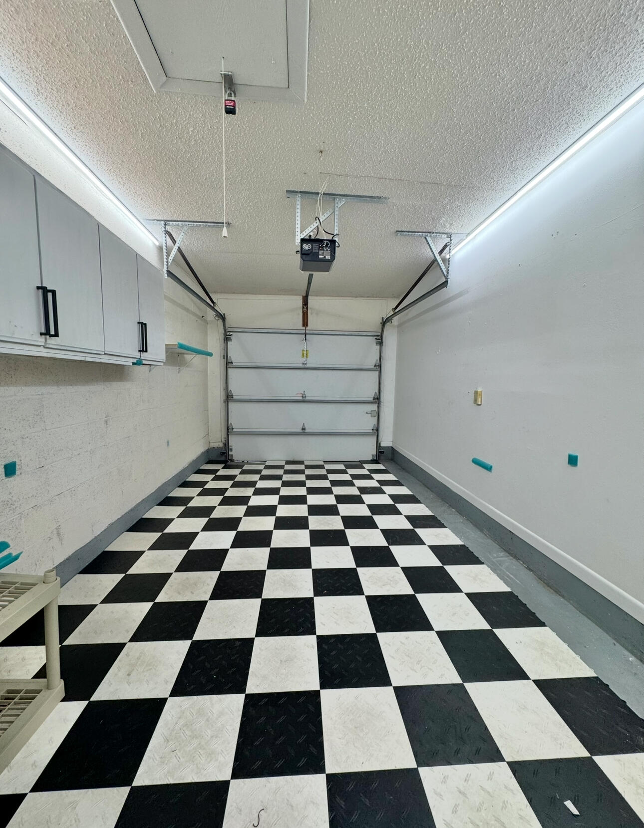 BOYNTON LAKES 3-B - Residential Lease