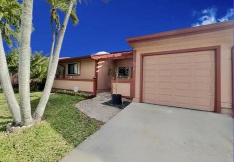 31 Walcott Drive Boynton Beach FL 33426
