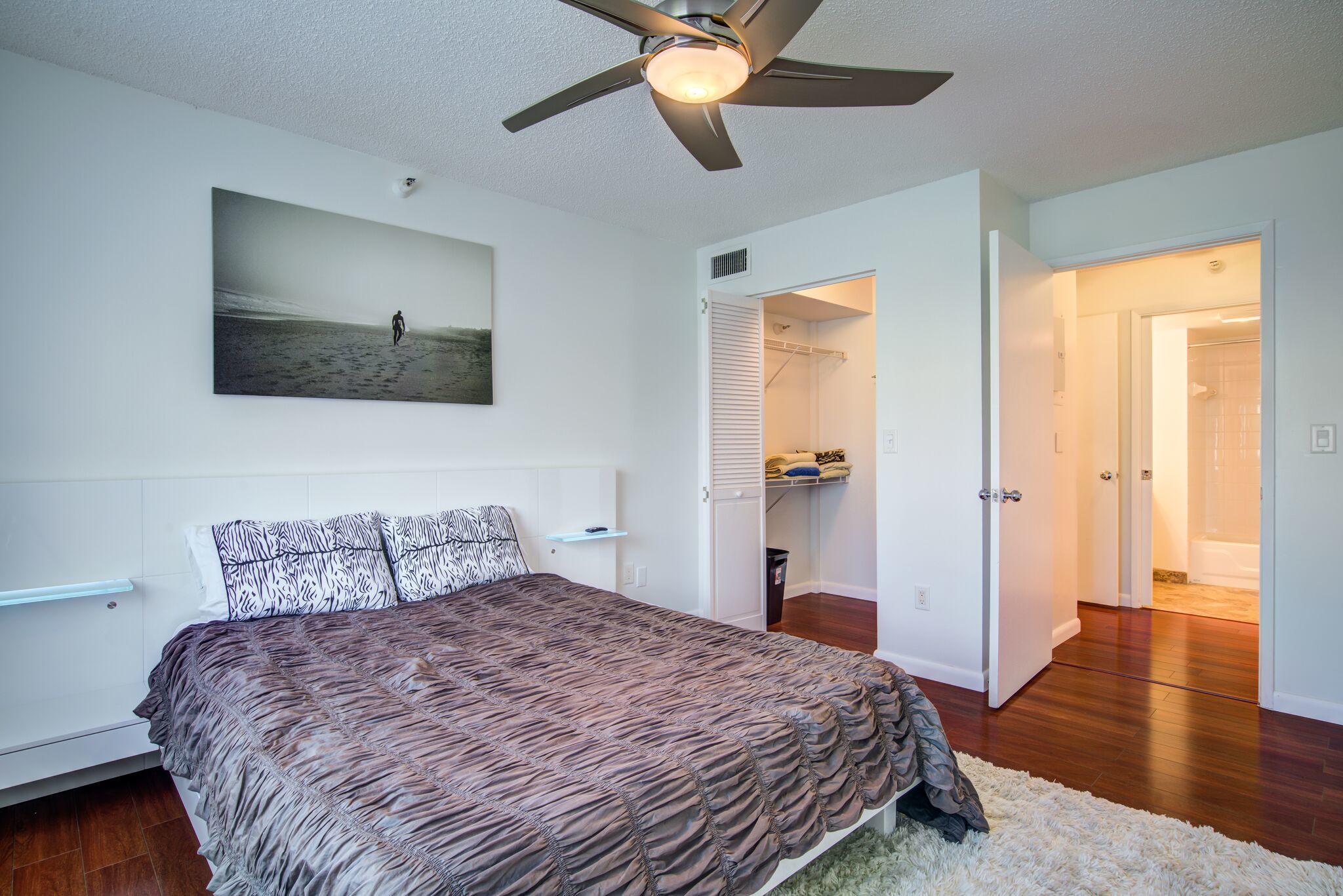 157 Yacht Club Way 106, Hypoluxo, FL, 33462/$300,000 4 157 Yacht Club Way 106