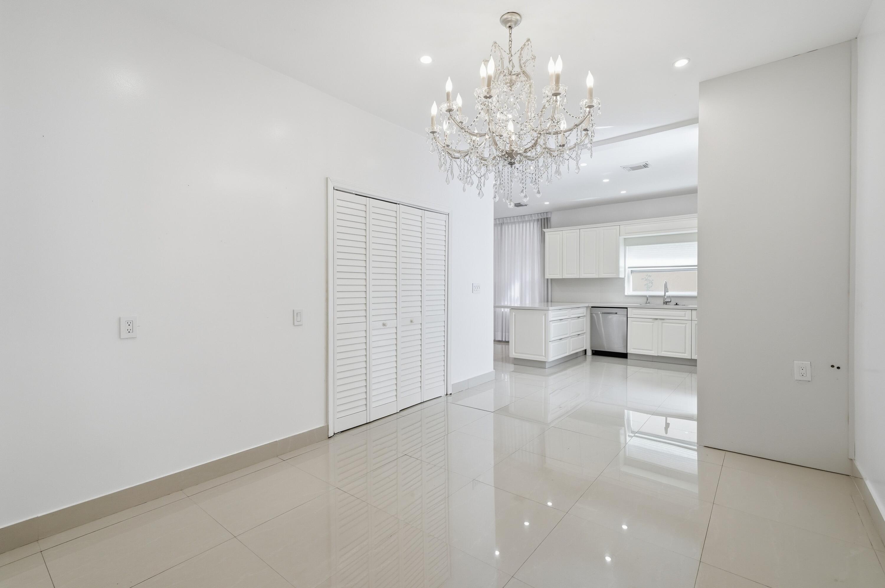 EMERALD POINTE - Residential Lease