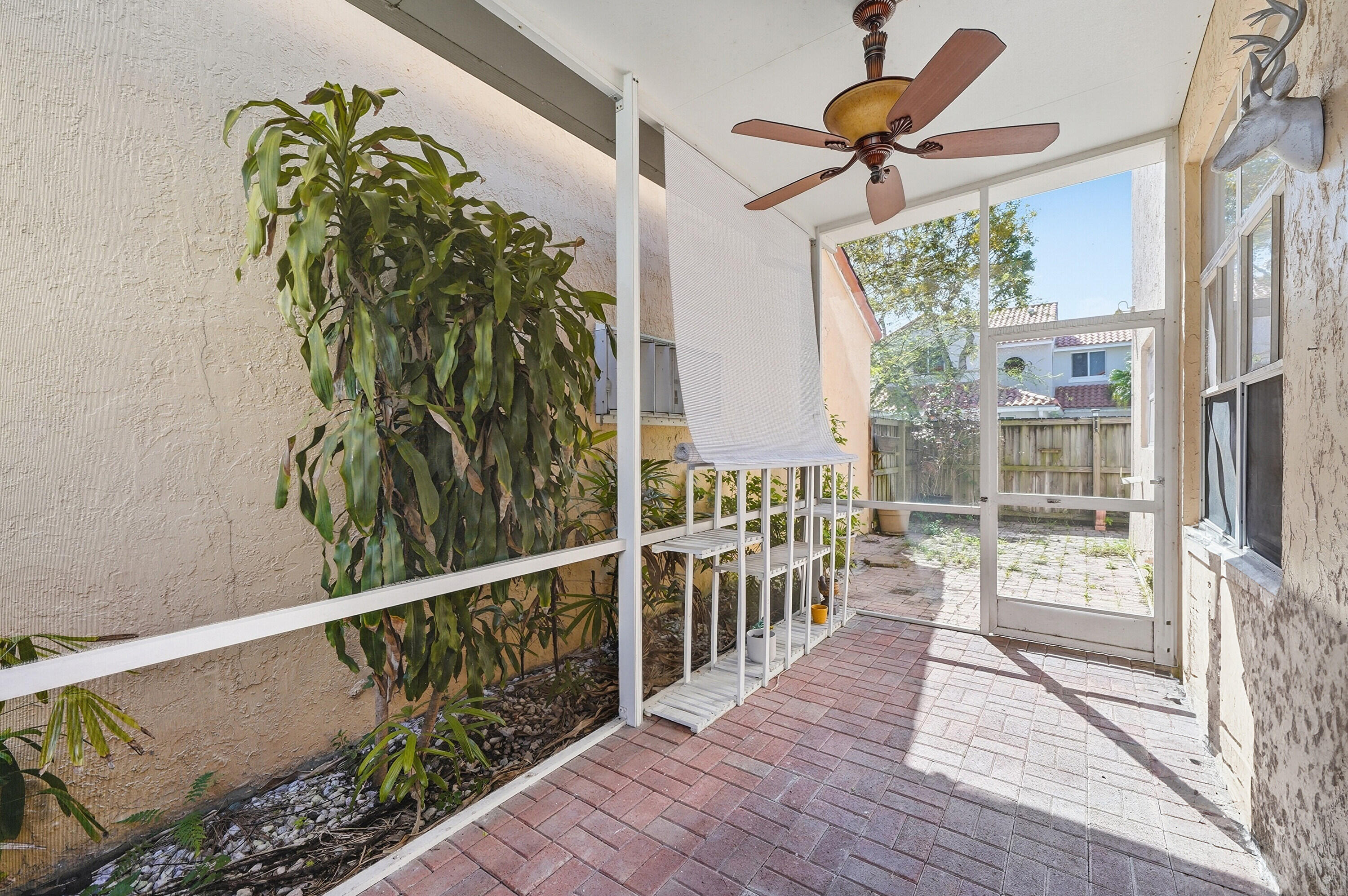 EMERALD POINTE - Residential Lease