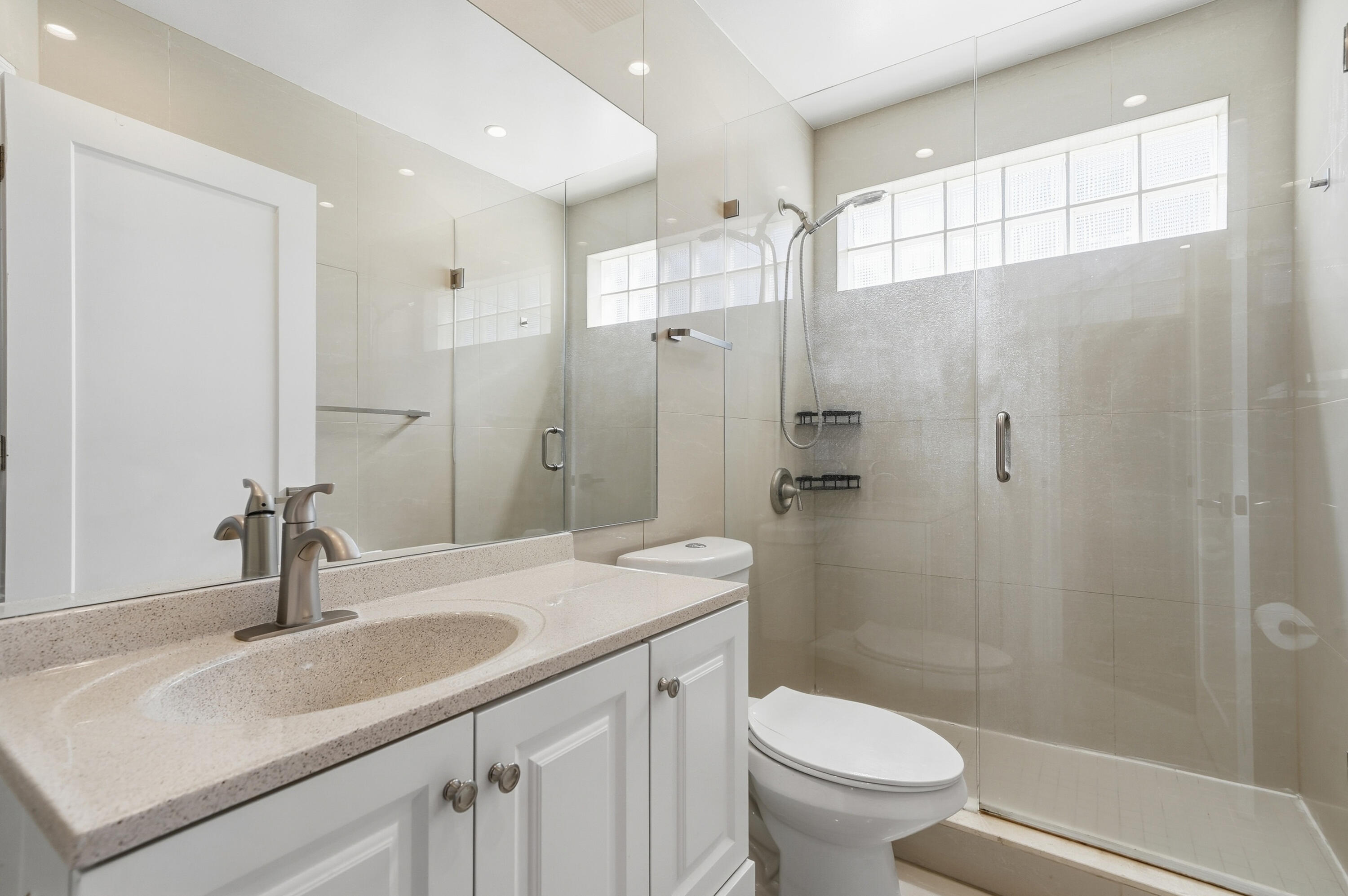 EMERALD POINTE - Residential Lease