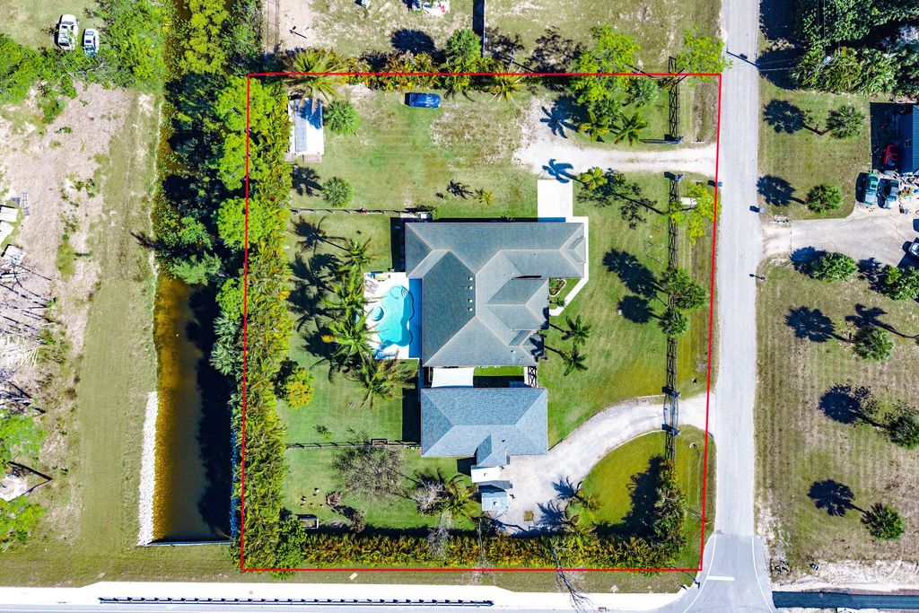 Photo of 15929 86th Road N, Loxahatchee, FL 33470 (MLS # R11165945)
