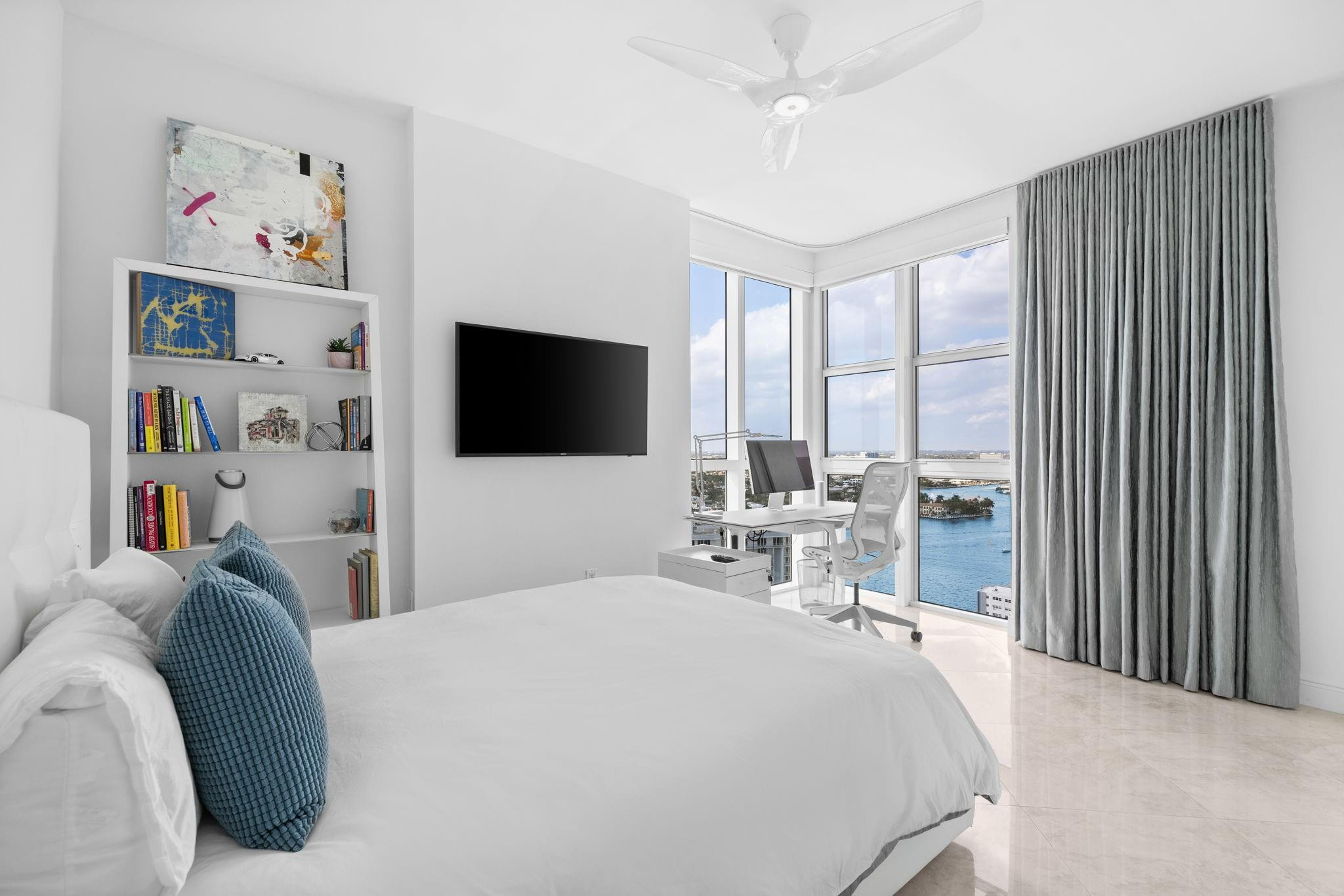 Las Olas Beach Club - Residential Lease