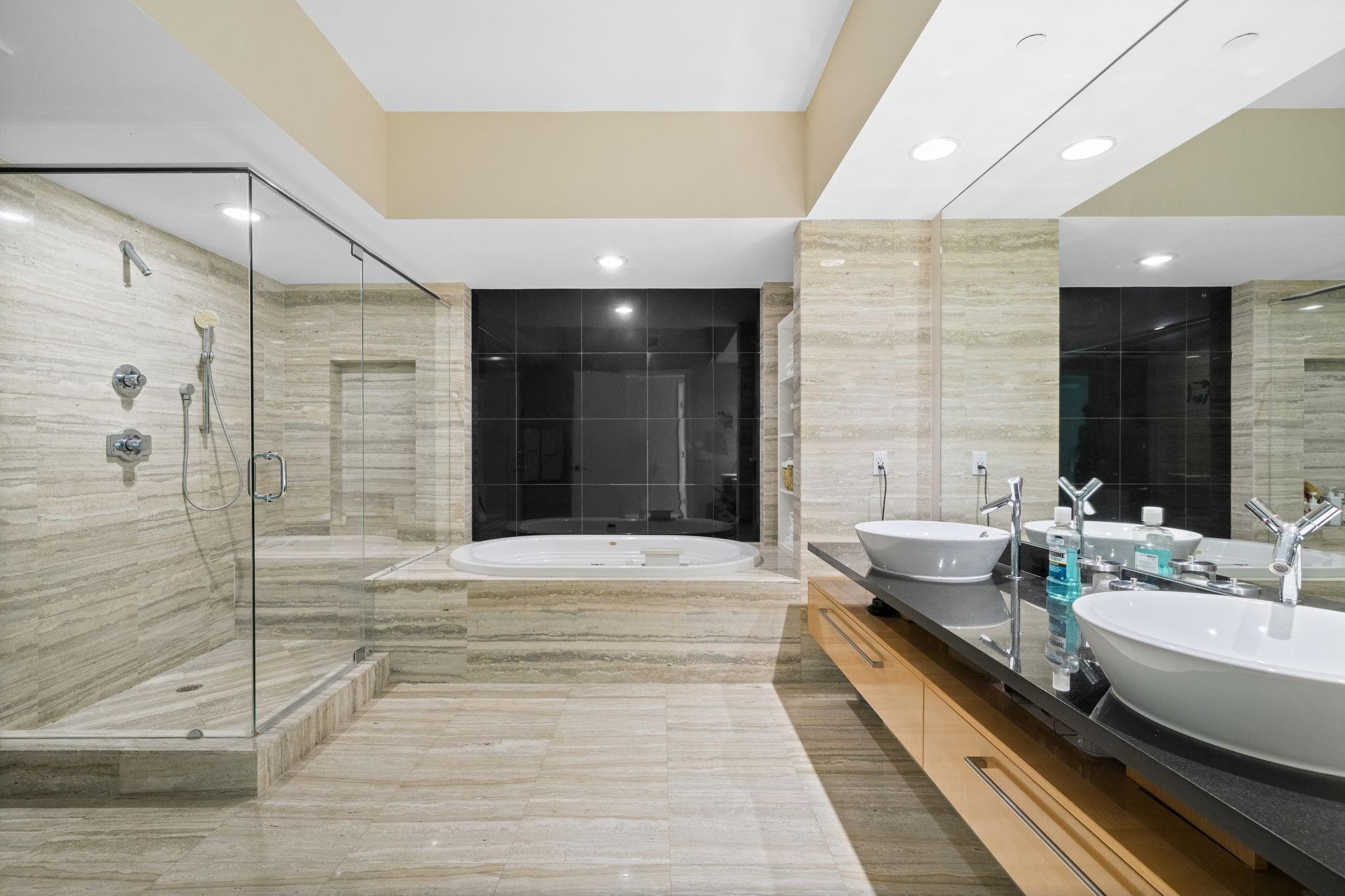 Las Olas Beach Club - Residential Lease