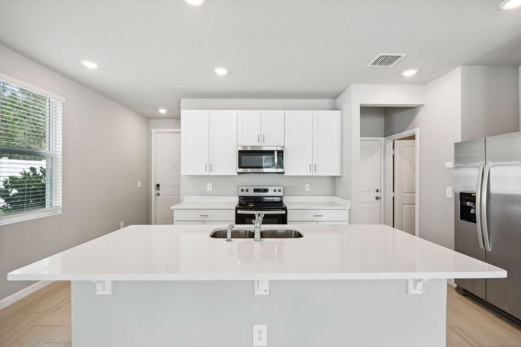 Photo of 354 Salisbury Circle, Fort Pierce, FL 34982 (MLS # R11057685)