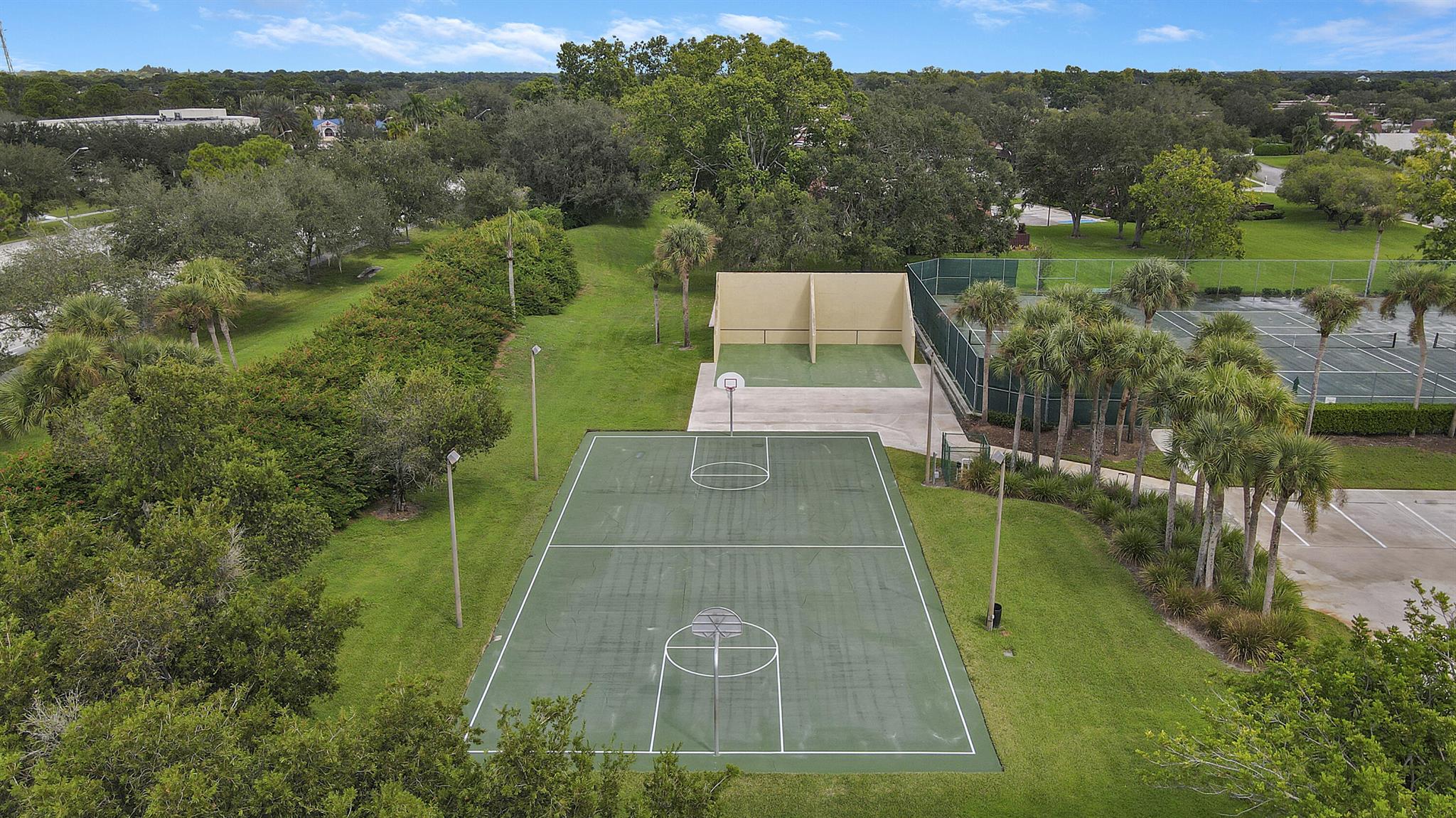STAMFORD AT SUNSET TRACE - Residential