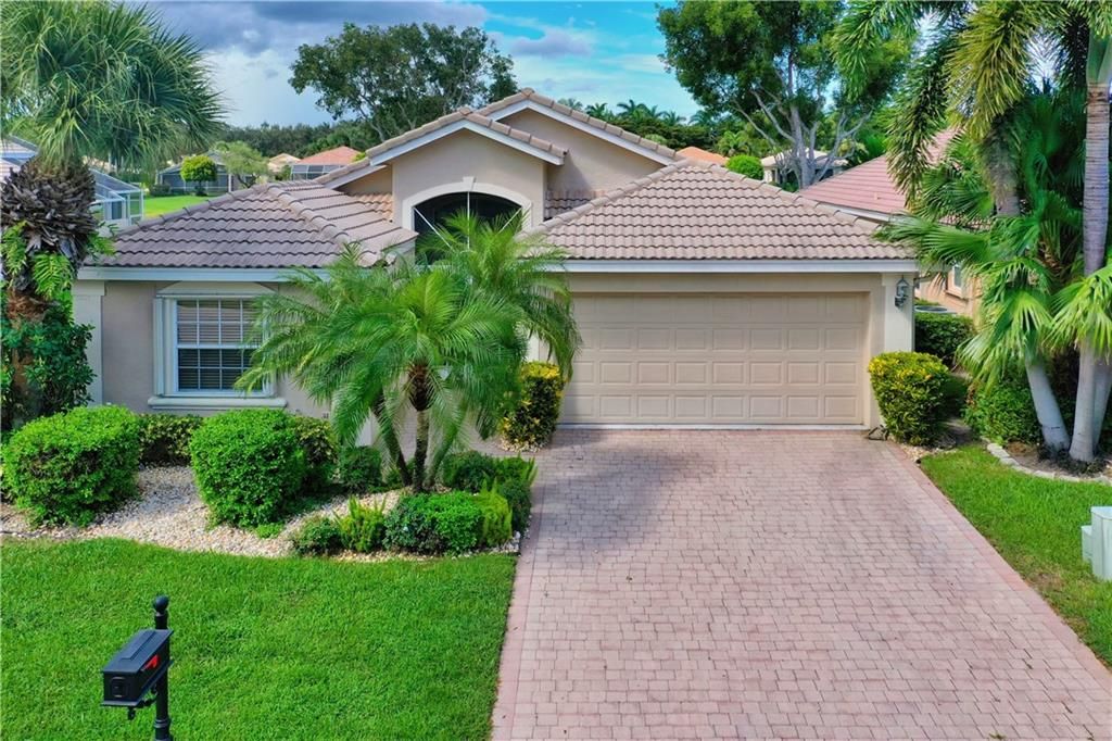 Photo of 6529 Via Trento, Delray Beach, FL 33446 (MLS # F10300388)