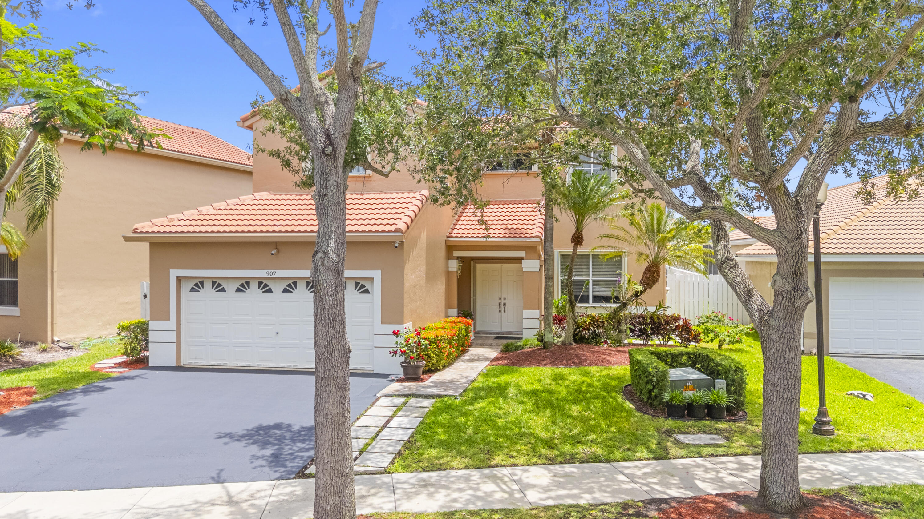 North Lakes - Residential