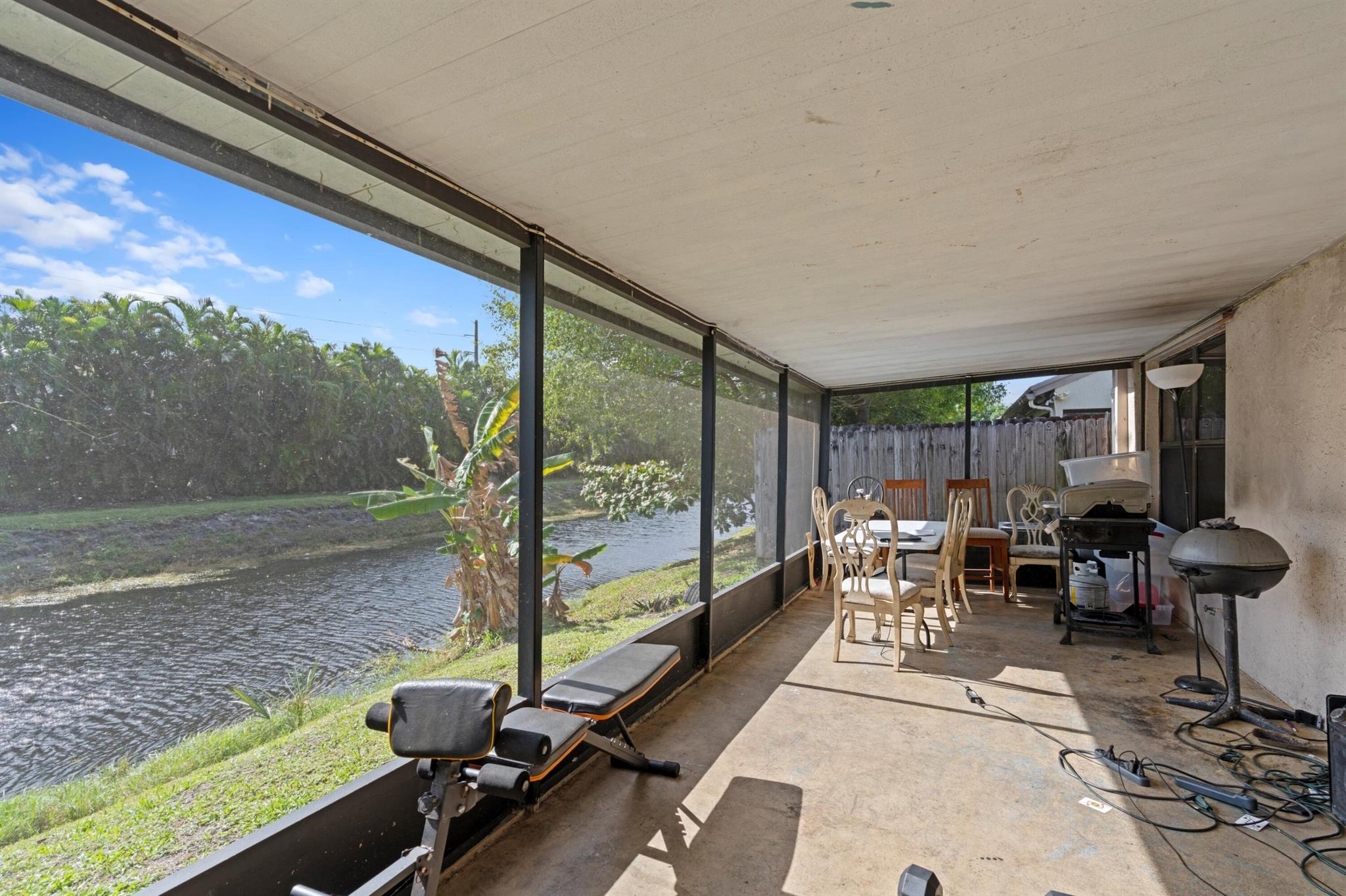 LAKES OF TARA UNIT 1 - Residential