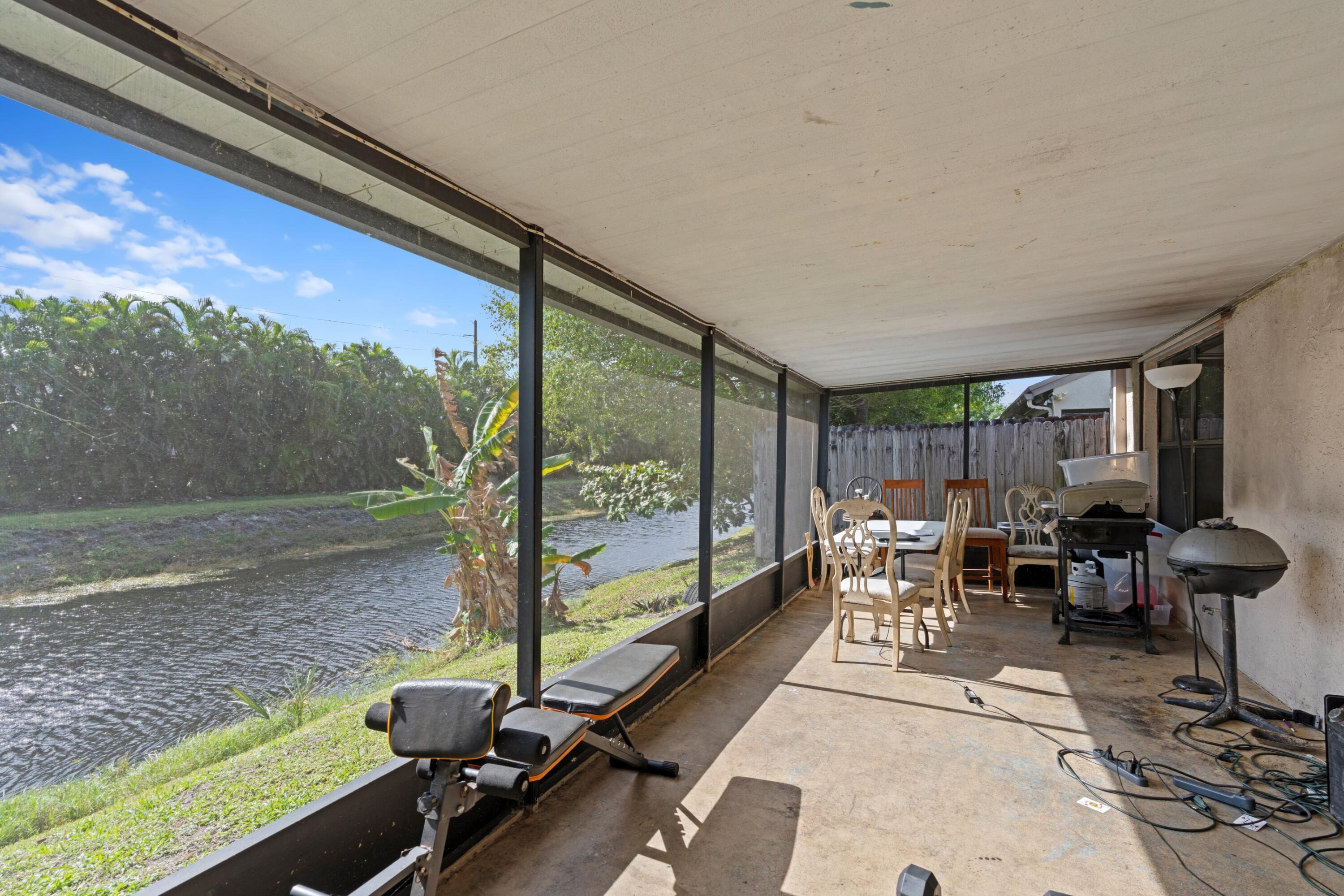 LAKES OF TARA UNIT 1 - Residential