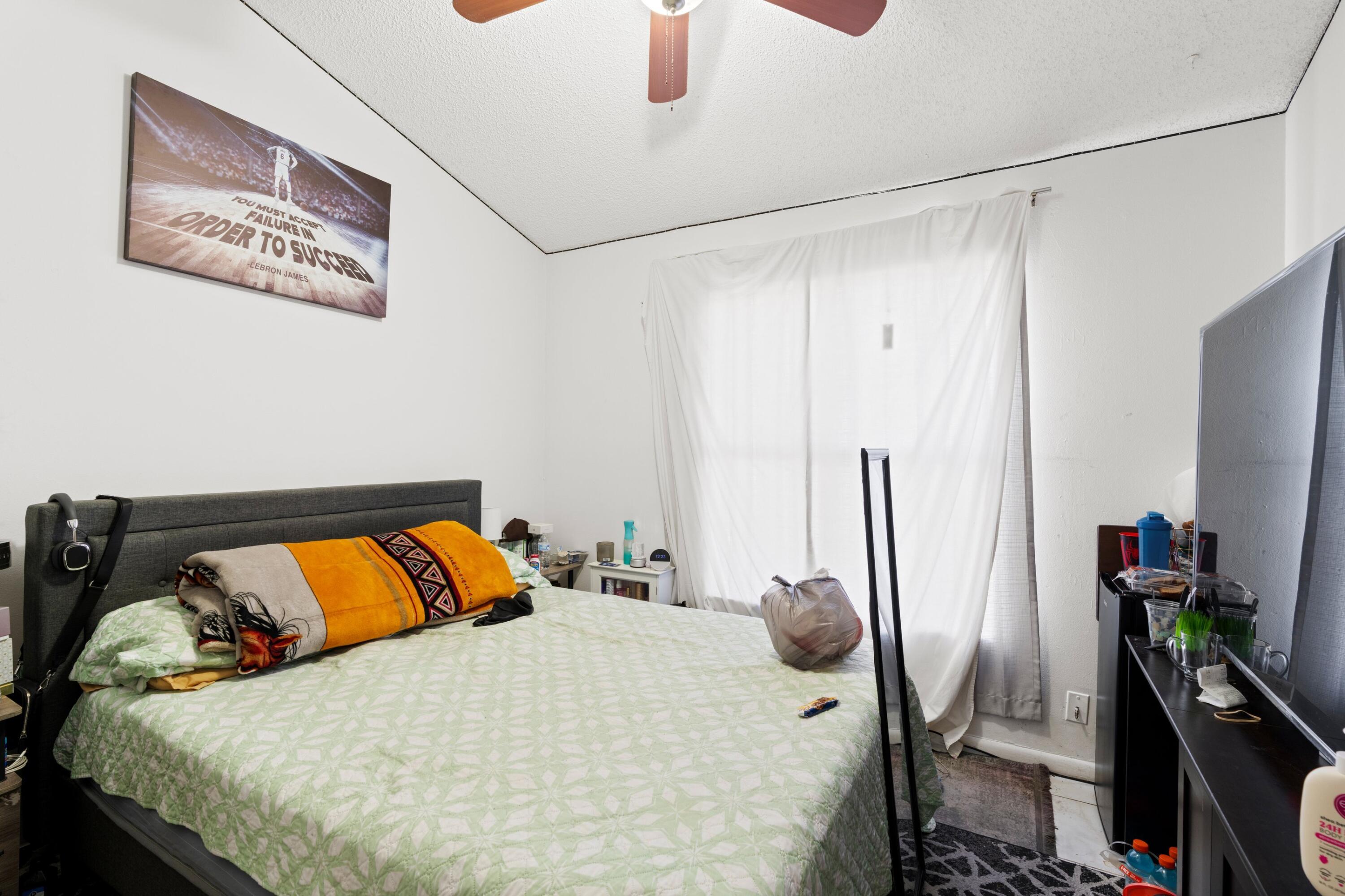 LAKES OF TARA UNIT 1 - Residential