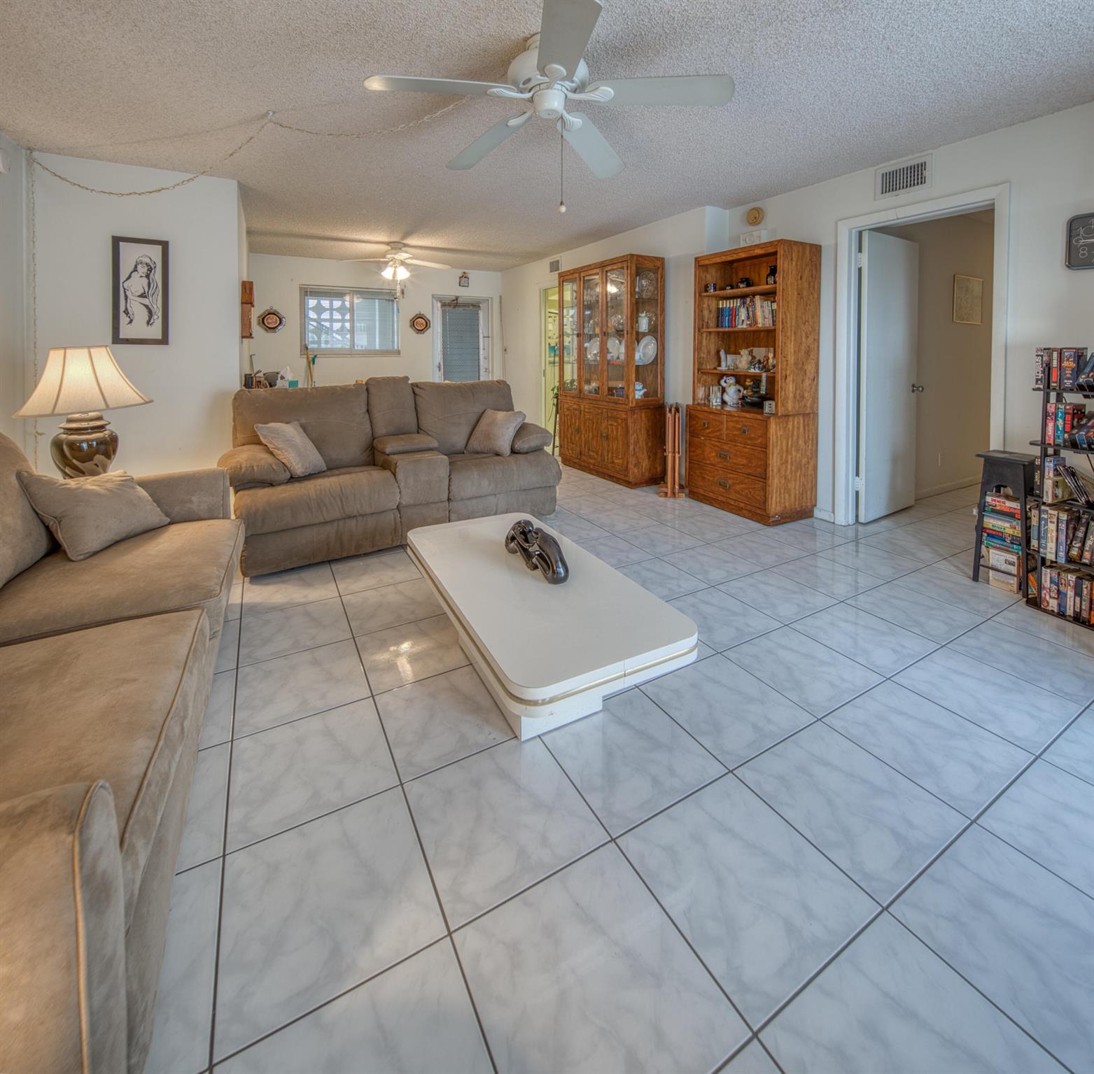 1 N Golfview Road 601