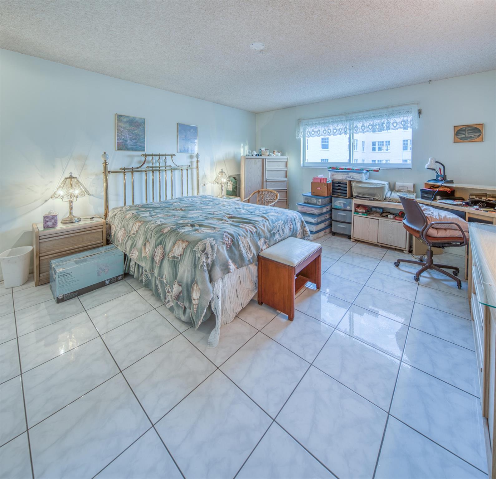 1 N Golfview Road 601