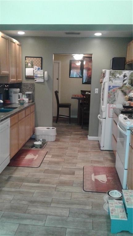 Sunrise Golf Village Sec - Residential