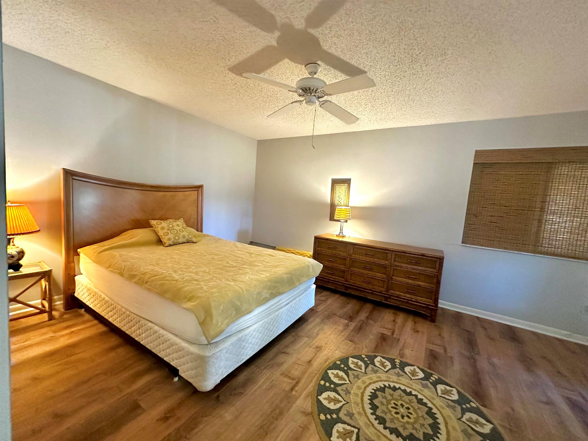 Pelican Pointe Condo - Residential