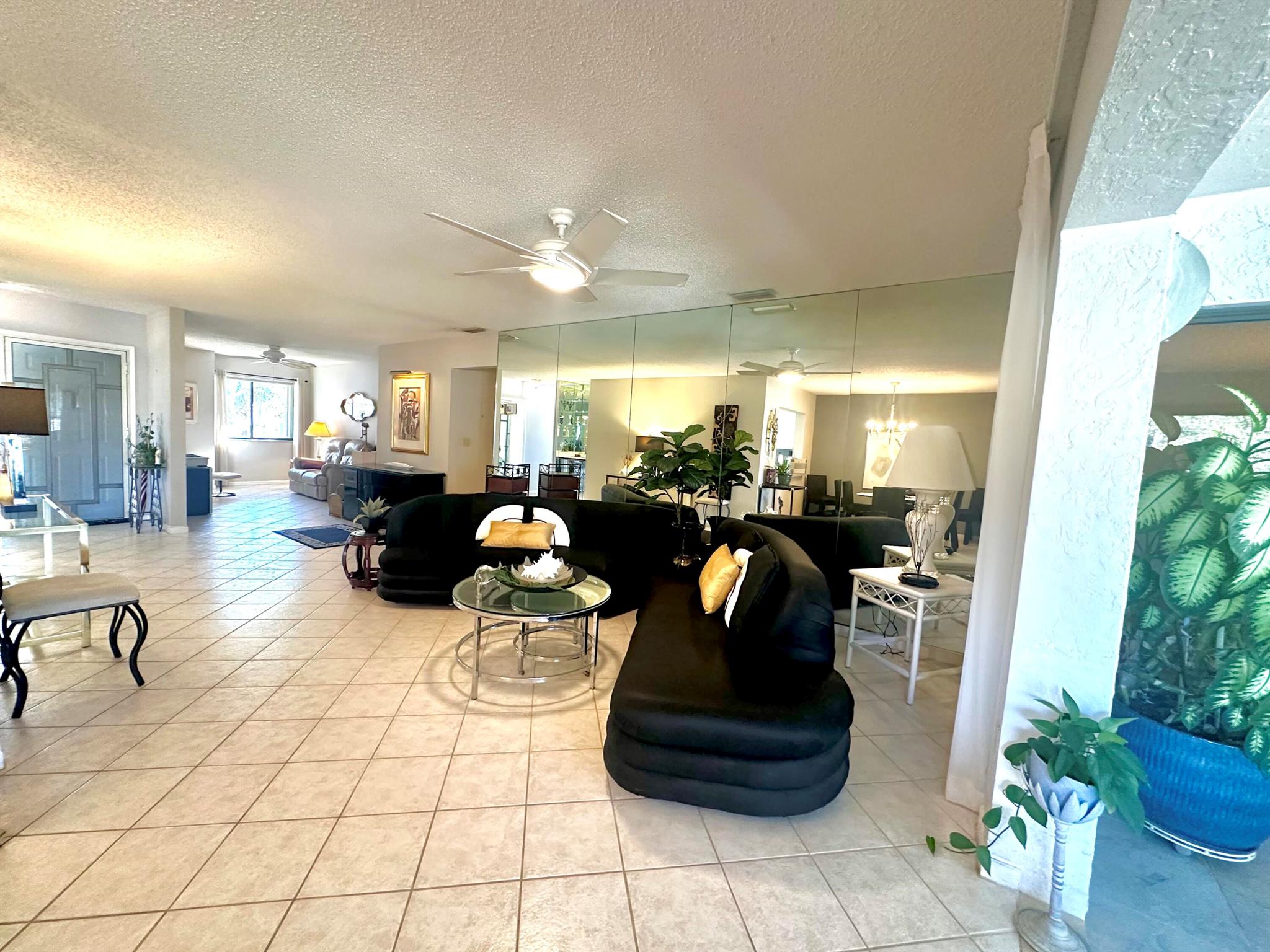 Pelican Pointe Condo - Residential