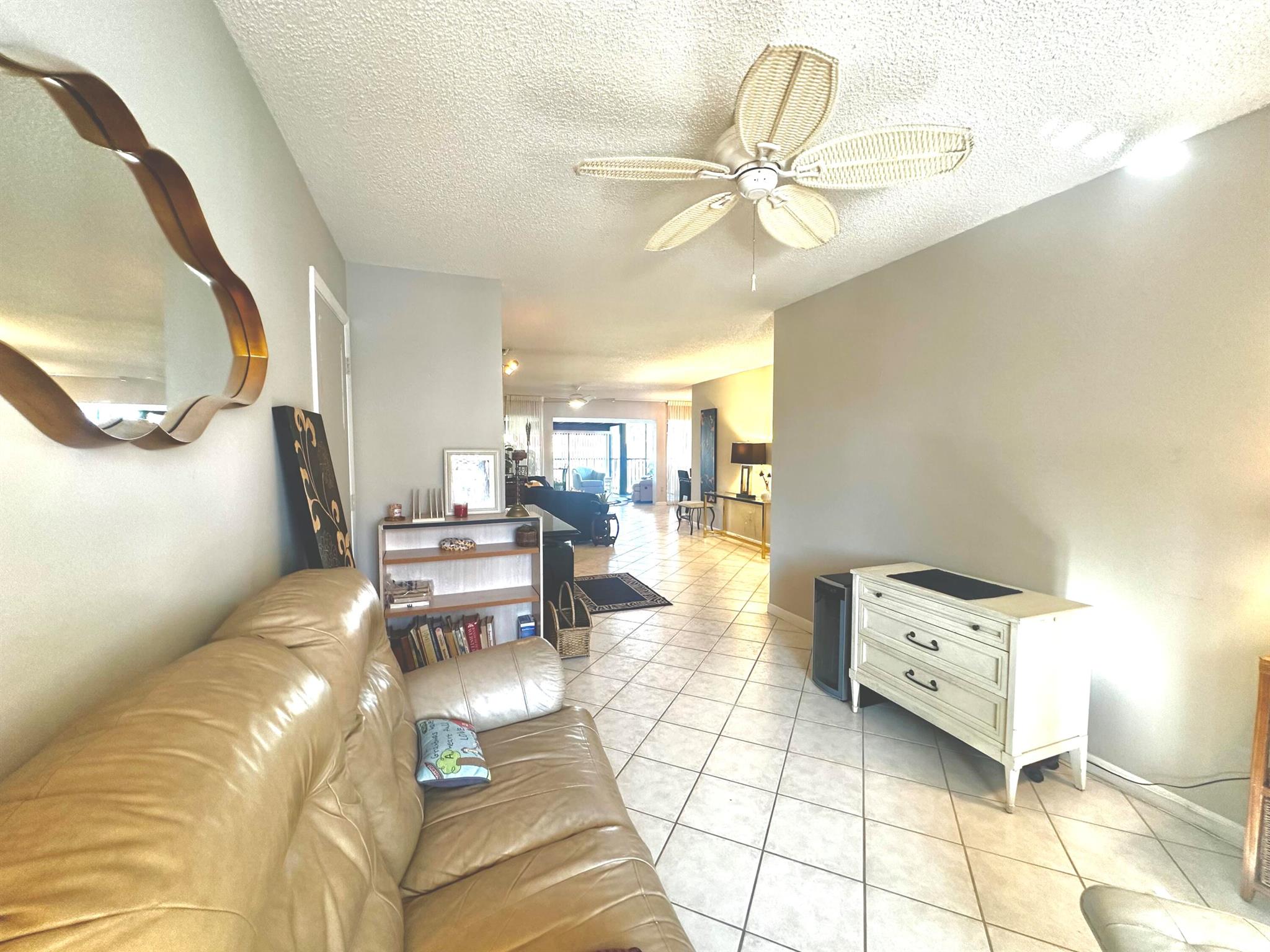 Pelican Pointe Condo - Residential