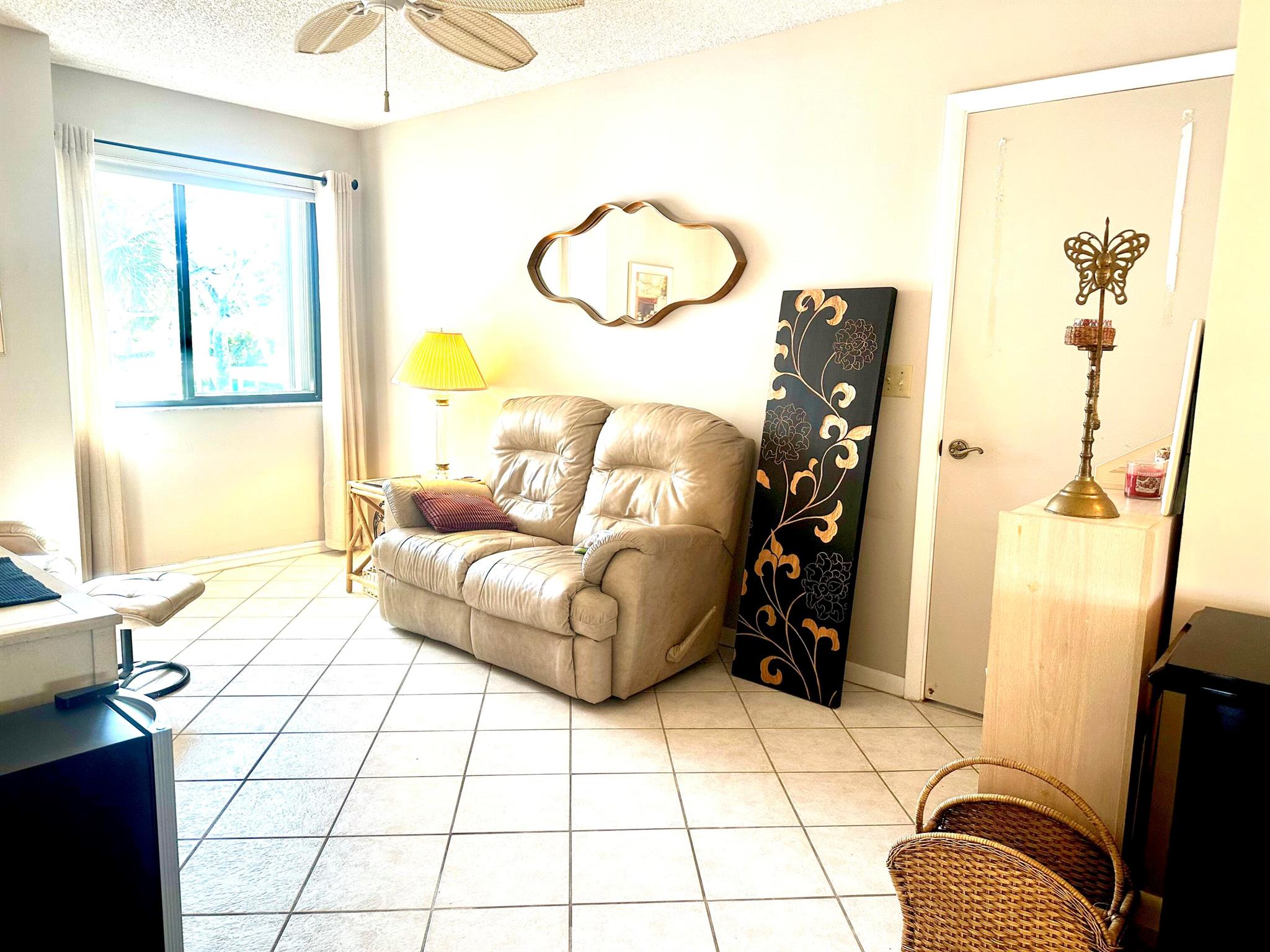 Pelican Pointe Condo - Residential