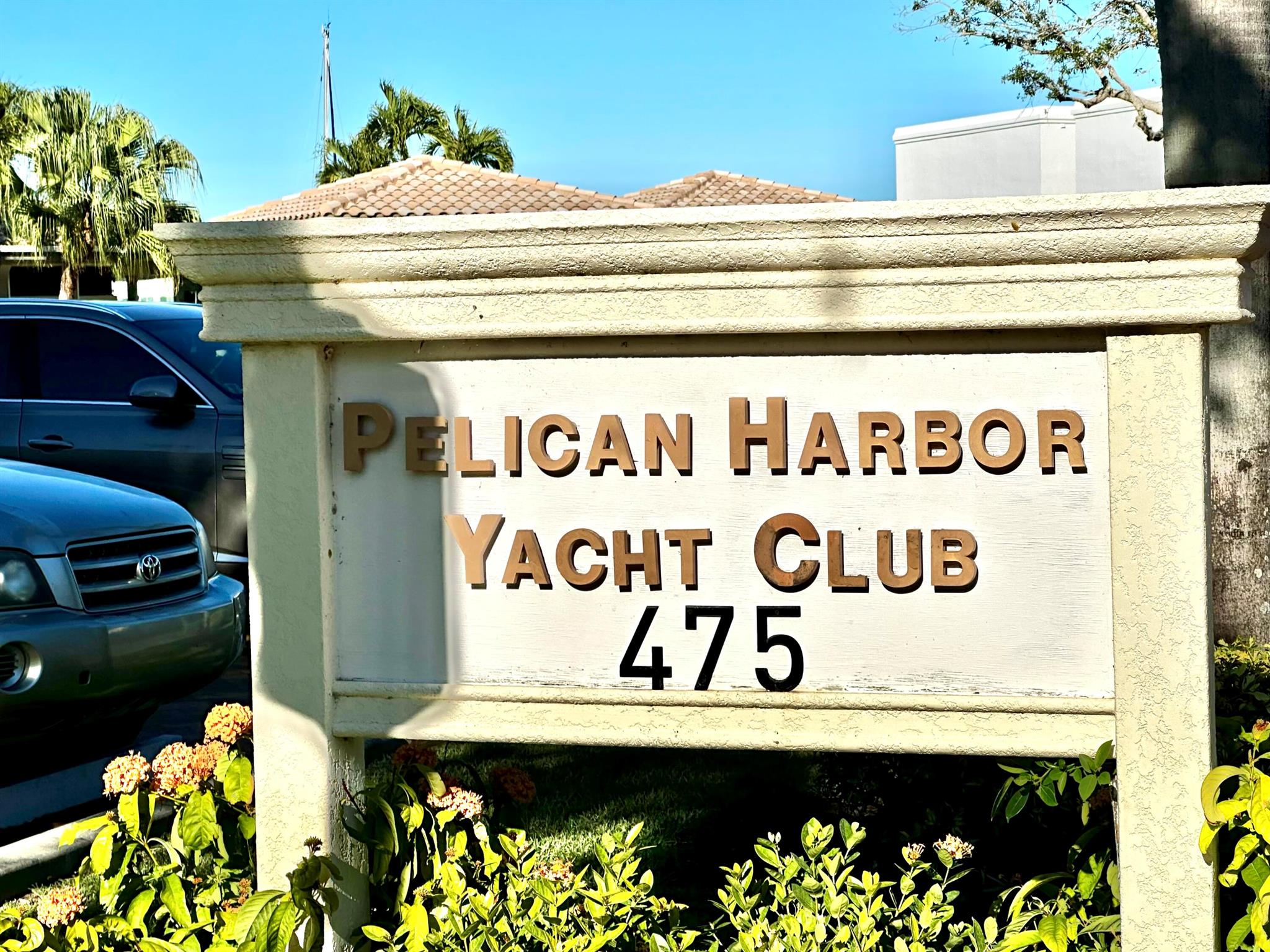 Pelican Pointe Condo - Residential
