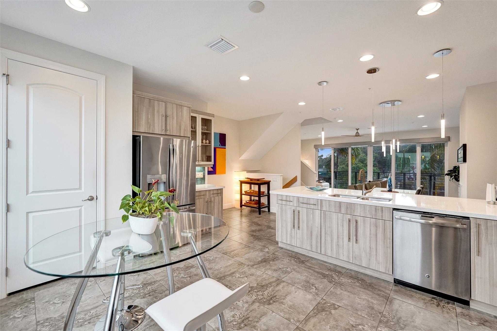 2900 NE 12th Ter 19