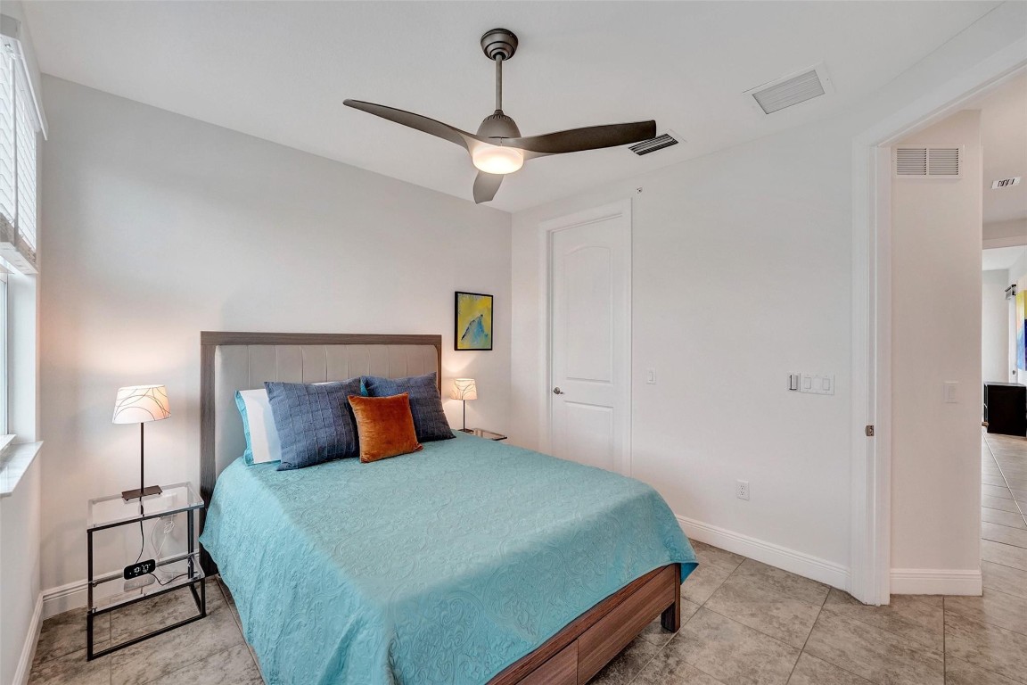 Pointe @ Middle River - Residential