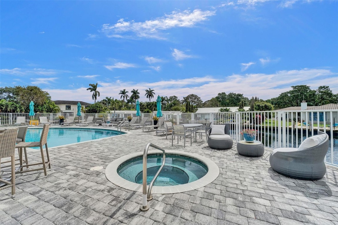 Pointe @ Middle River - Residential