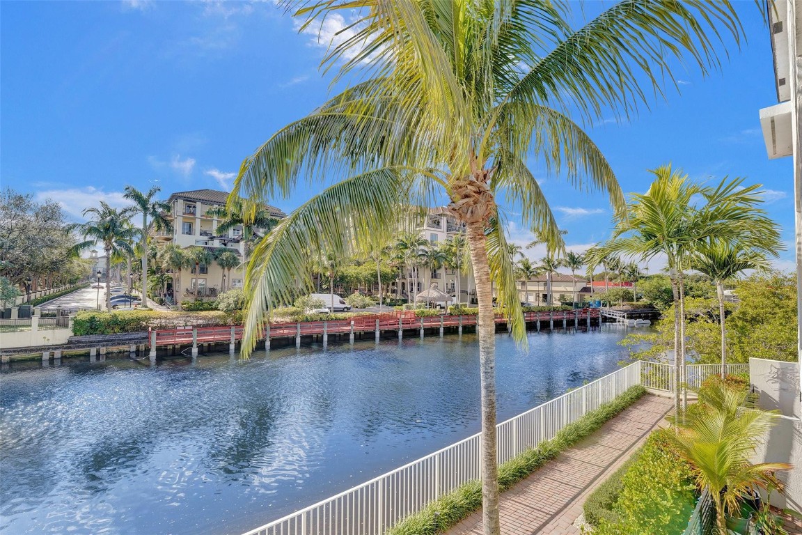 Pointe @ Middle River - Residential