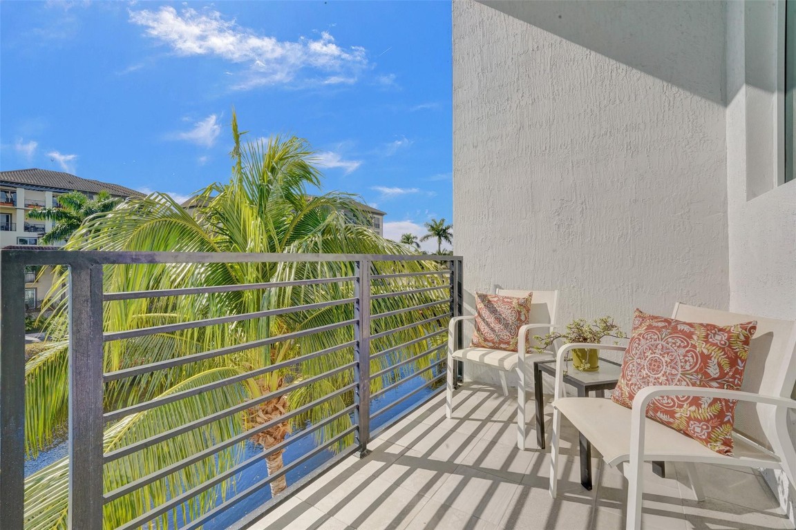 Pointe @ Middle River - Residential