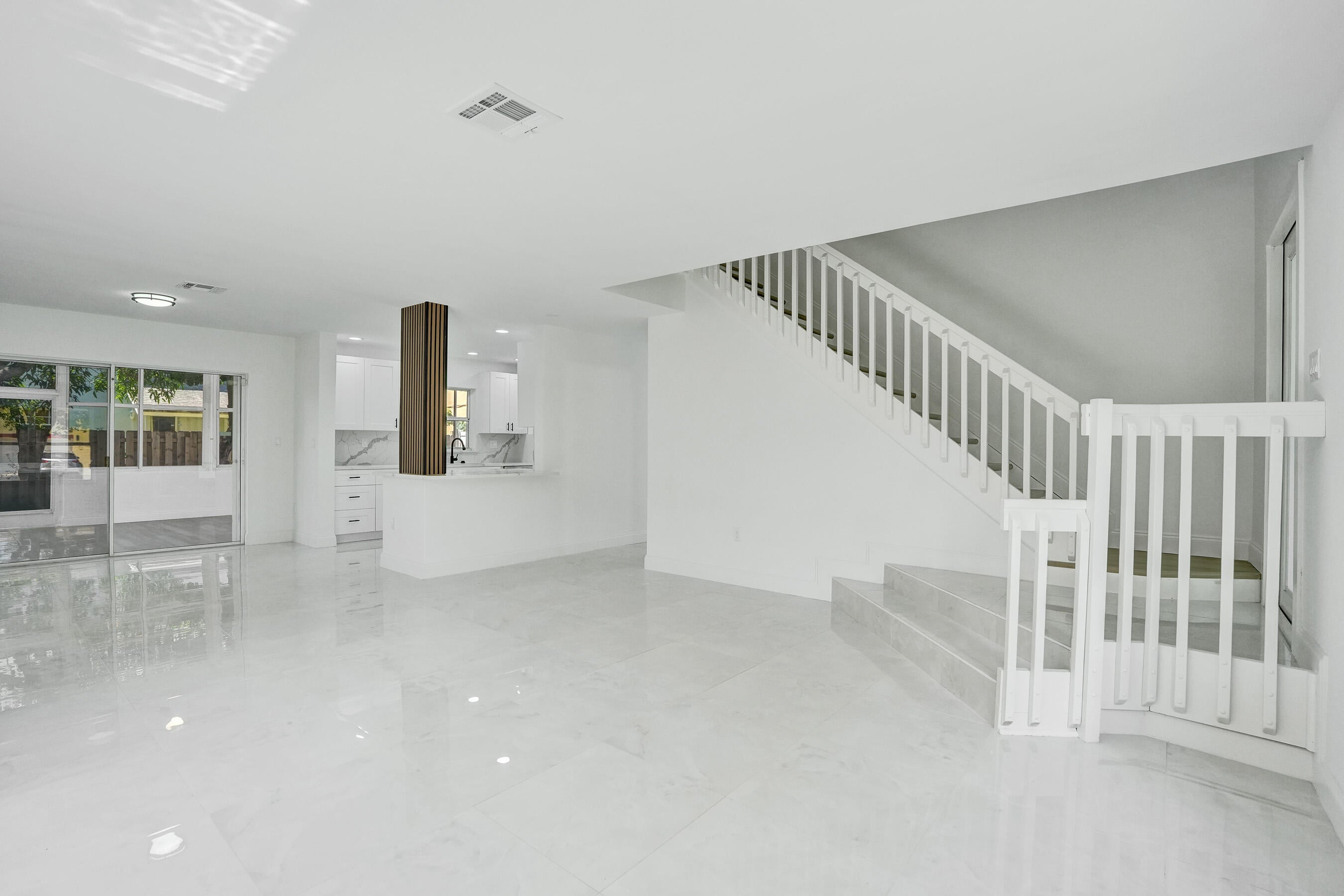 9740 SW 14TH Street