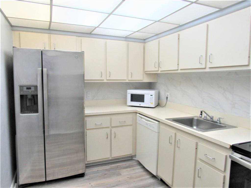 Inverrary Gardens Condo I - Residential Lease