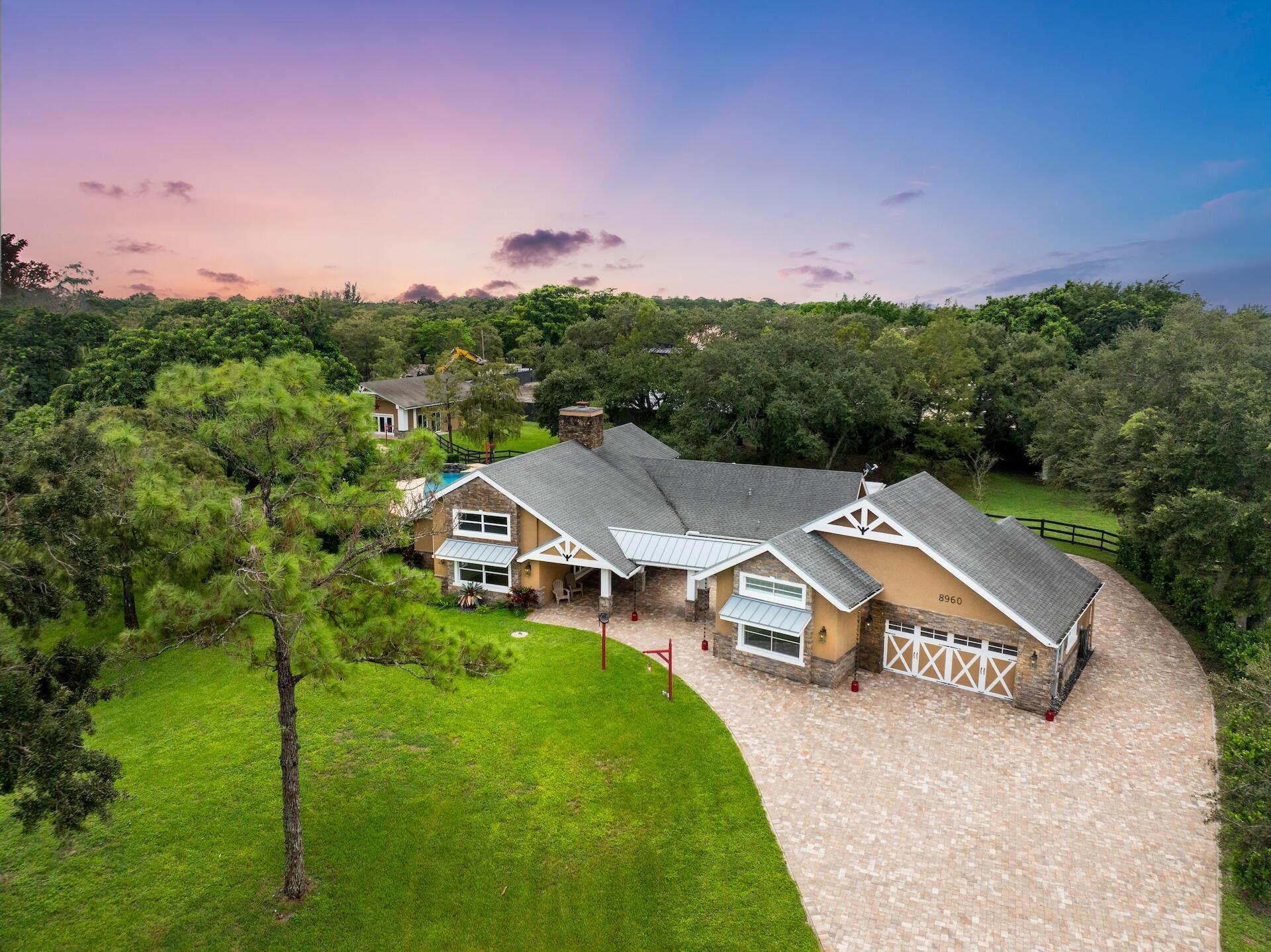 8960 NW 68th Court