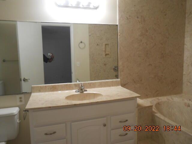 CROSSINGS OF BOYNTON BEACH CONDO - Residential