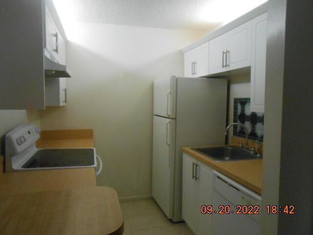 CROSSINGS OF BOYNTON BEACH CONDO - Residential