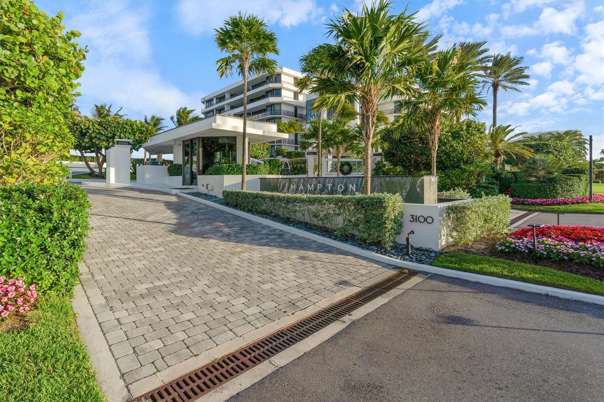 PALM BEACH HAMPTON CONDO - Residential